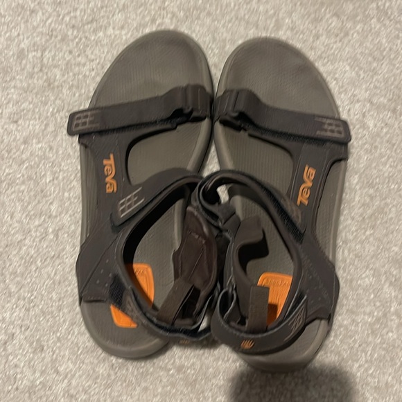 Treva Sandler 11 adjustable hiking sandals main image 7